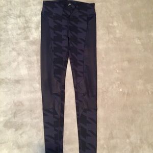 Alo small leggings blue glossy